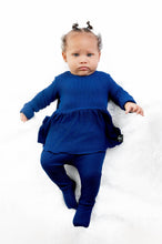 Load image into Gallery viewer, 🇨🇦 Reversible Opening Ready Set Romper® Twirl in Ribbed Into the Blue