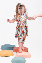 Load image into Gallery viewer, 🇨🇦 Reversible Opening Ready Set Romper® Shortie Twirl in Catch Me in the Clouds
