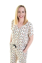 Load image into Gallery viewer, 🇨🇦 Women’s Loungewear Top in Holiday Lights
