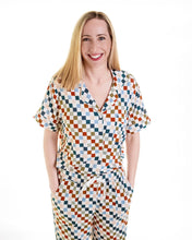 Load image into Gallery viewer, 🇨🇦 Women’s Deluxe Loungewear TOP in Checkered Spice
