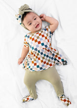 Load image into Gallery viewer, 🇨🇦 Reversible Opening Ready Set Romper® Twirl in Checkered Spice
