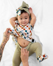 Load image into Gallery viewer, 🇨🇦 Reversible Opening Ready Set Romper® Twirl in Checkered Spice
