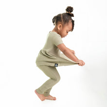 Load image into Gallery viewer, 🇨🇦 Reversible Opening Ready Set Romper® Twirl in Ribbed Pistachio
