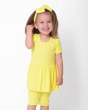 Load image into Gallery viewer, 🇨🇦 Reversible Opening Ready Set Romper® Shortie Twirl in Ribbed Sunshine
