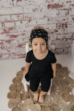 Load image into Gallery viewer, 🇨🇦 Reversible Opening Ready Set Romper® Twirl in Jet Black
